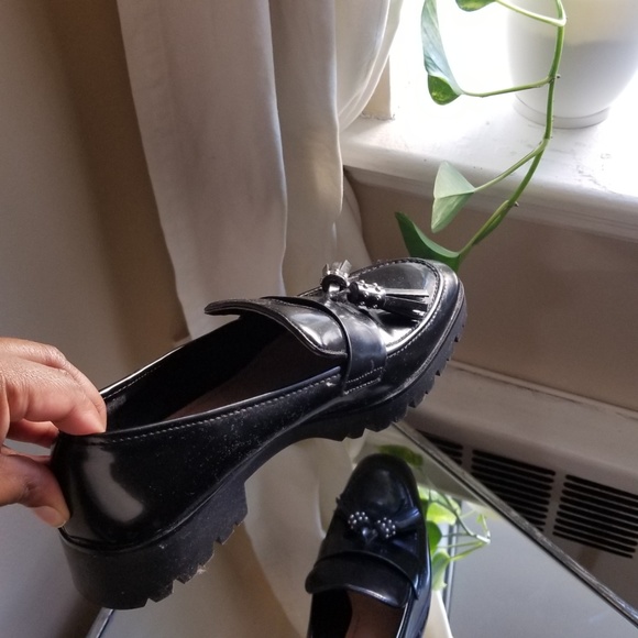 Zara Black Loafer with Studded Tassels Sz 9 - Picture 4 of 5